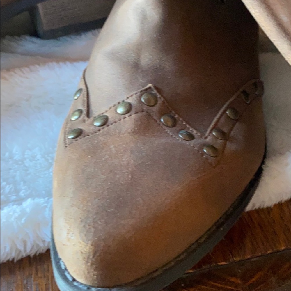 Boots - Picture 2 of 4